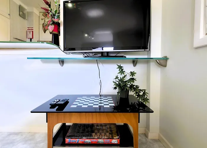 Amorosa Family فيانا دو كاستيلو